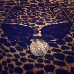 Black Sunglasses with Gold Detail